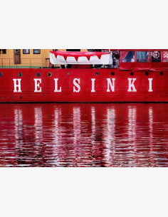 Majakkalaiva Helsinki Eteläsataman laiturissa